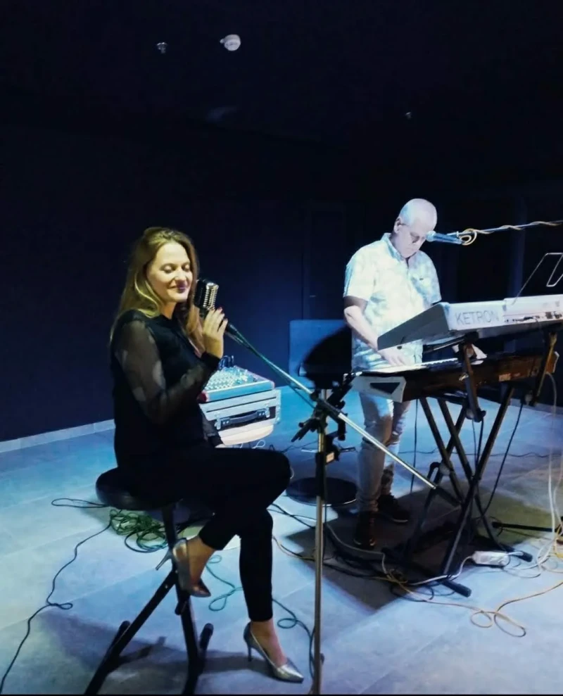 Book a Musical Duo for Private Villa Events