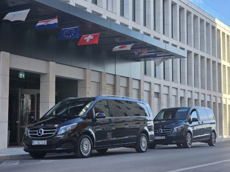 Transfer From or To the Split Airport with Van (Mercedes v class)