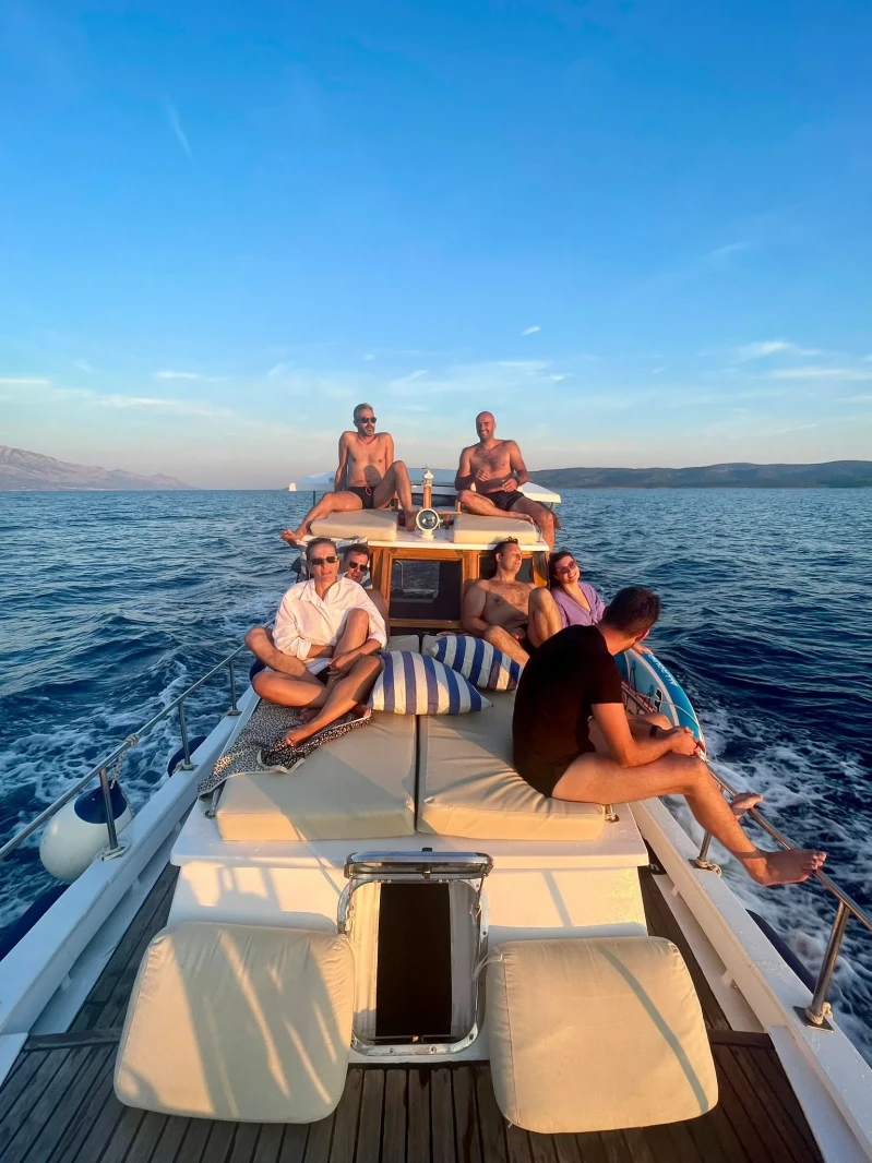 Split/Omiš/Makarska: Cjelodnevni ili poludnevni izlet brodom s "Cvitom"