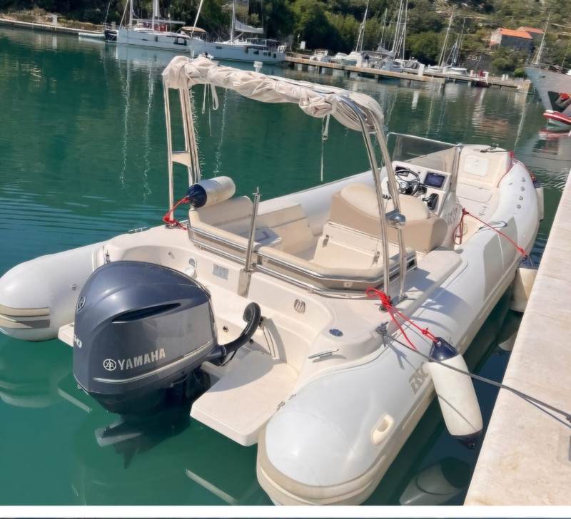 Private Half Day/ Full Day Boat Rental Dubrovnik Elafiti Islands Area Blue & Green Caves BSC 250 KS Yamaha