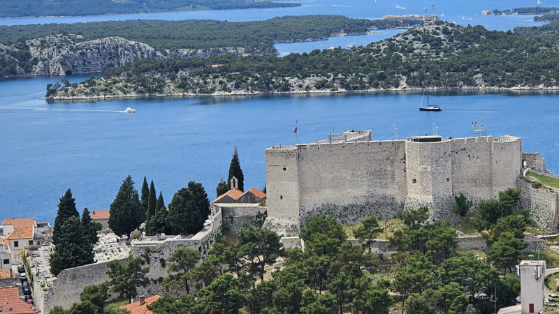 PANORAMA & VINSKA TURA - ECO CITY TOUR ŠIBENIK