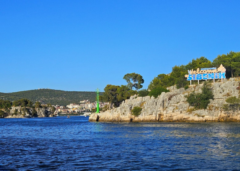 From Šibenik: Island hooping tour Zlarin, Tijat & Tijašnica Bay (Riviera tour)
