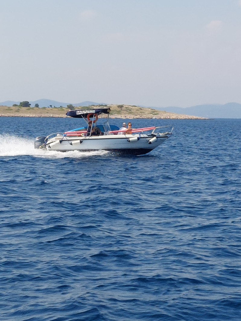 From Šibenik: Boat rental gobi 6.2m open