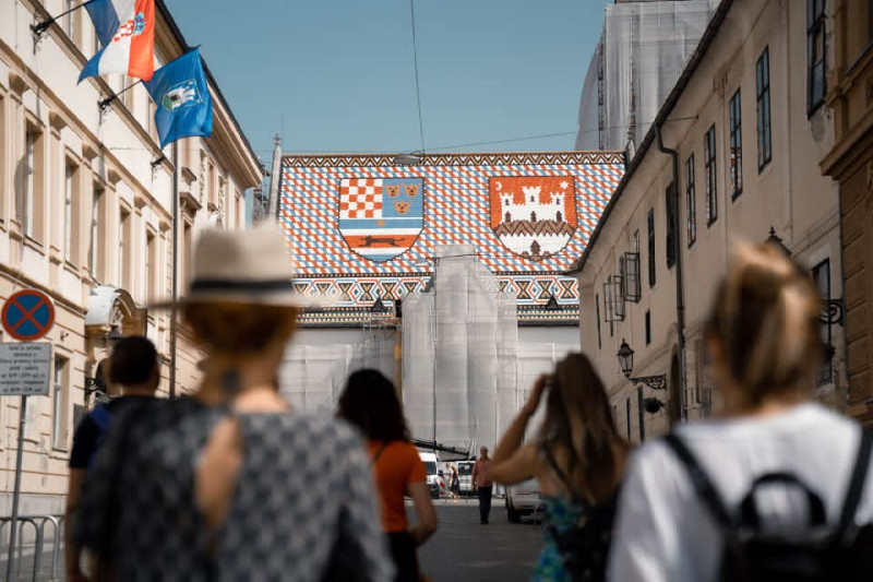 Best of Zagreb with WW2 tunnels