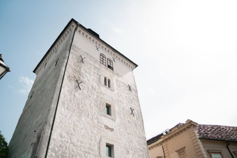Best of Zagreb with WW2 tunnels