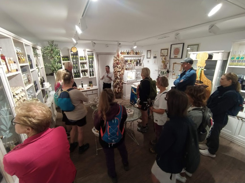 From Cres: Private tour guide, tailor made city tour