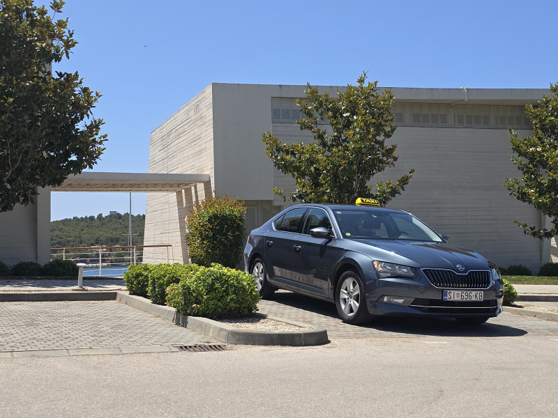 Šibenik / Split airport private transfer